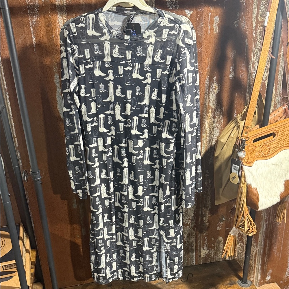 2FiftyTwo Black and White Long Sleeve Dress